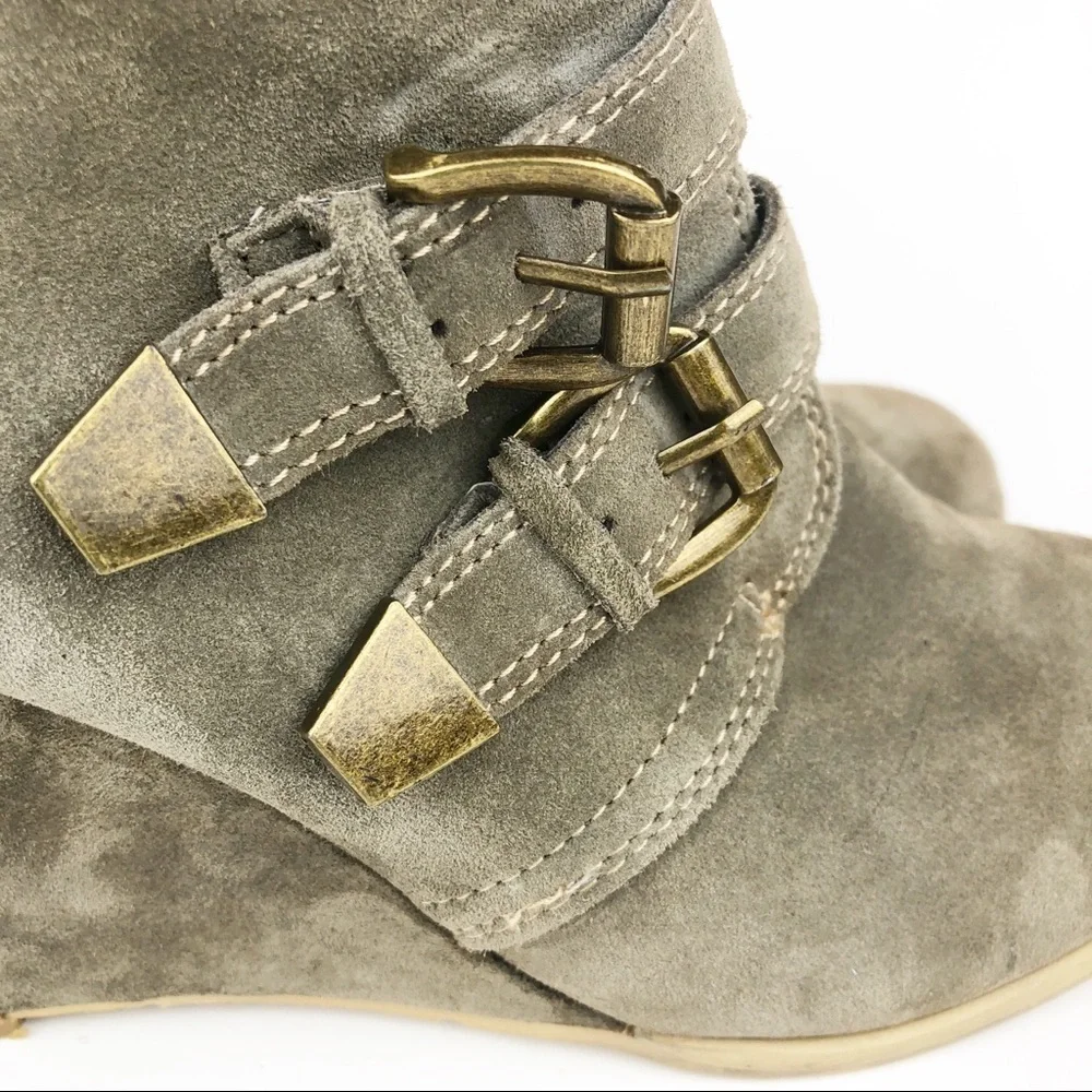 Very Volatile‎ Zulfi Ankle Boot Wedges
